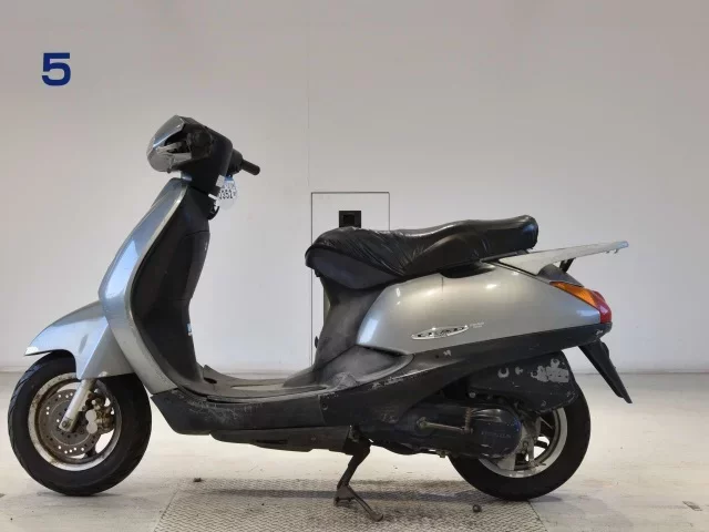 Honda LEAD 100