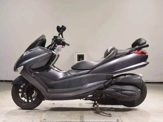 Yamaha MAJESTY 250-4