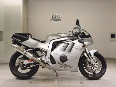 Suzuki GSX-R400R  с аукциона в Японии