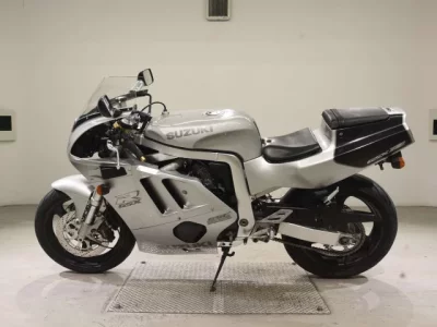 Suzuki GSX-R400R  с аукциона в Японии