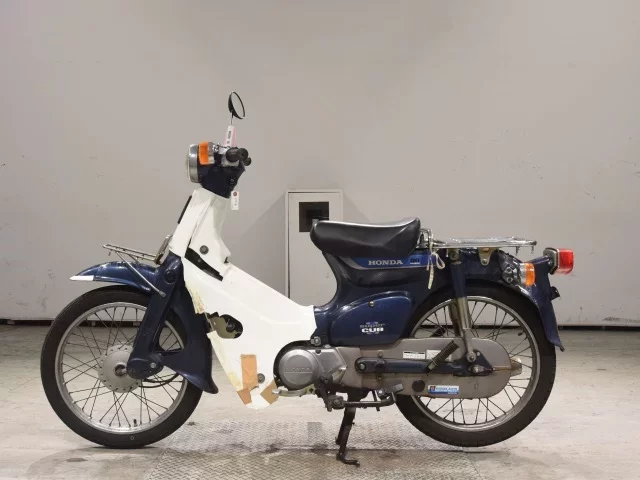 Honda C90