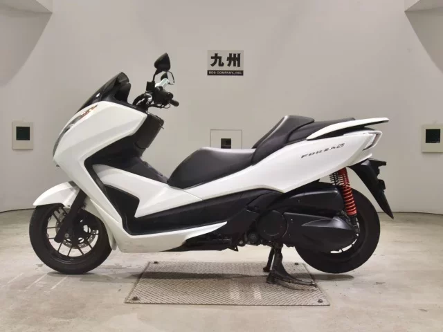 Honda FORZA