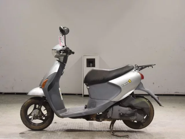 Suzuki LET S4
