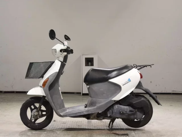 Suzuki LET S4