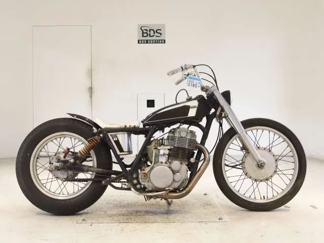 Yamaha SR400-2