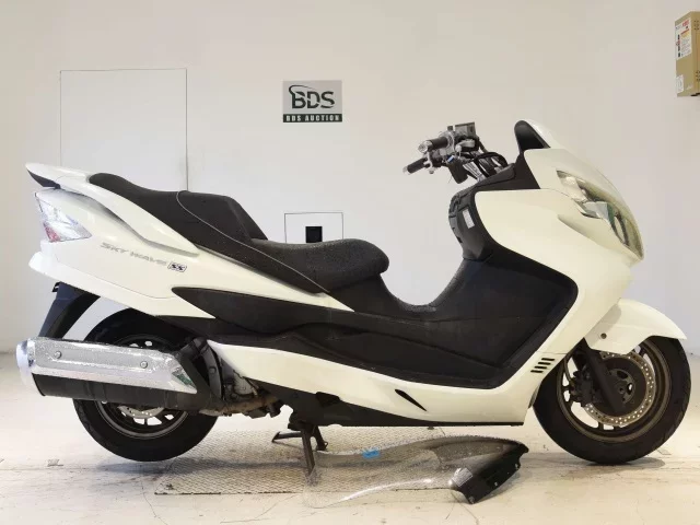 Suzuki SKYWAVE 250S-2