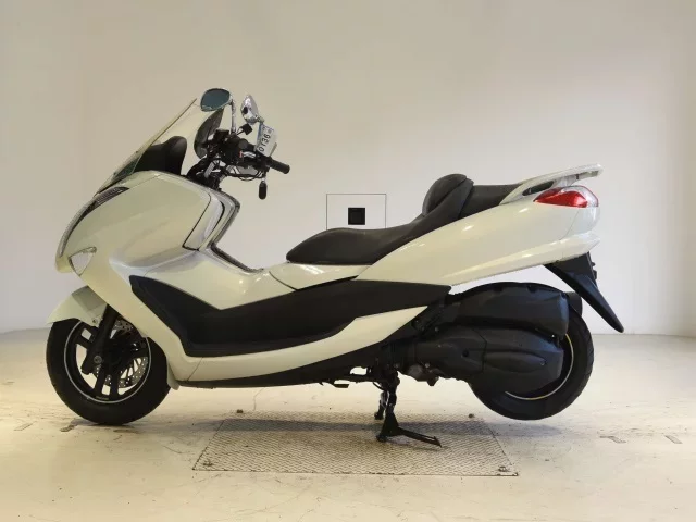 Yamaha MAJESTY 250-4