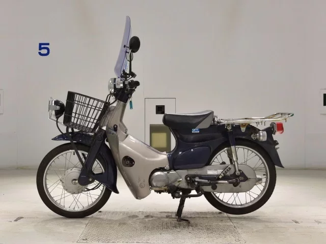 Honda C90