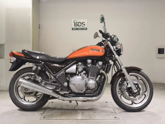 Kawasaki ZEPHYR1100 лот № 7670 оценка 4  с аукциона в Японии