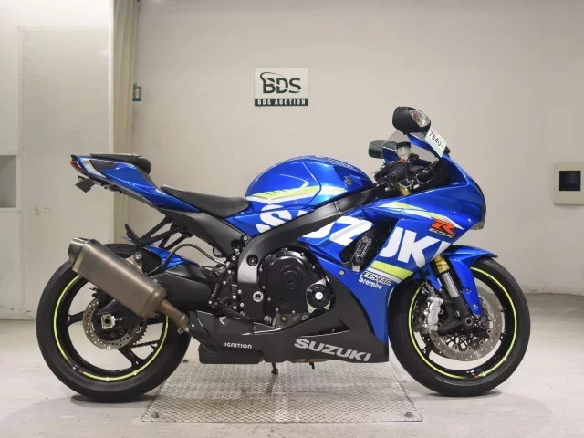 Suzuki GSX-R750 лот № 7640 оценка 4  с аукциона в Японии