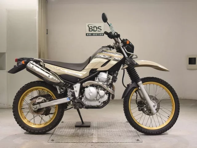 Yamaha SEROW 250-2 лот № 5010 оценка 4  с аукциона в Японии