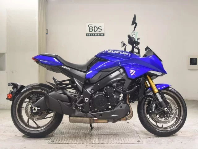 Suzuki KATANA1000 лот № 7673 оценка 7  с аукциона в Японии