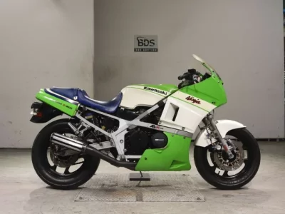 Kawasaki GPZ400R SHO LOUIS NOT EQUIPPED E,DA