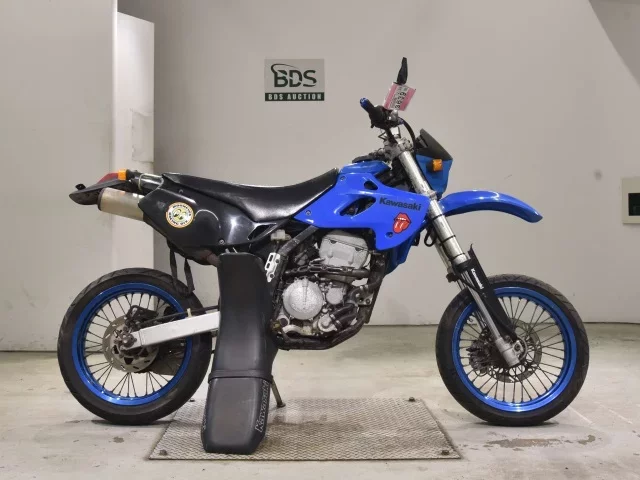 Kawasaki D-TRACKER