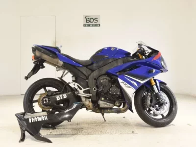 Yamaha YZF-R1