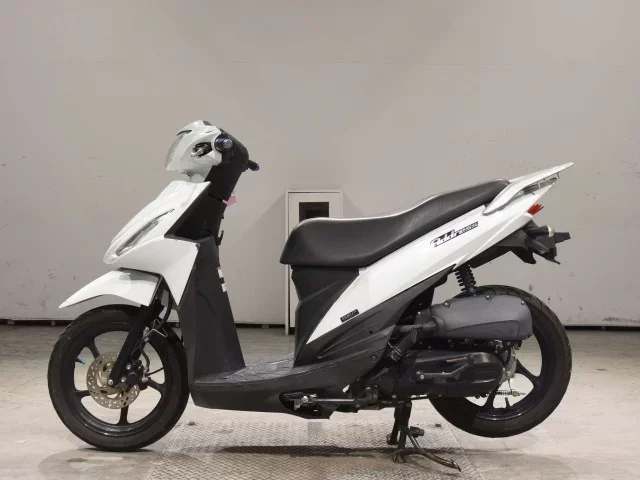 Suzuki ADDRESS110-2