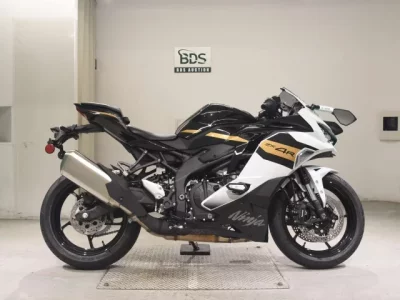 Kawasaki ZX-4R SE  с аукциона в Японии