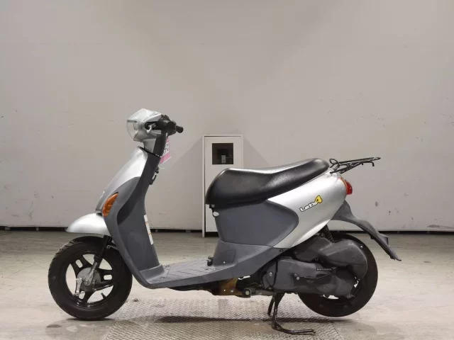 Suzuki LET S4