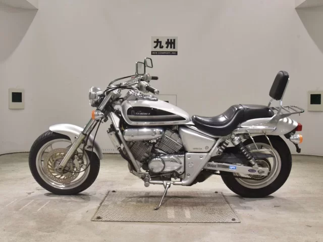 Honda MAGNA 250