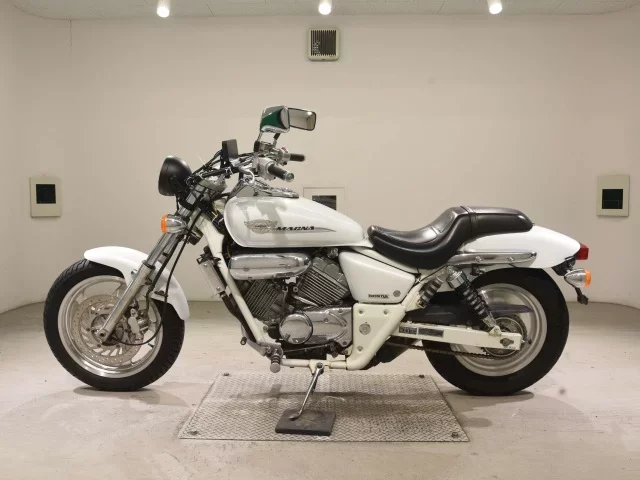 Honda MAGNA 250
