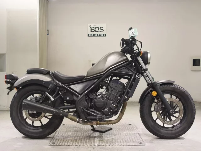 Honda REBEL