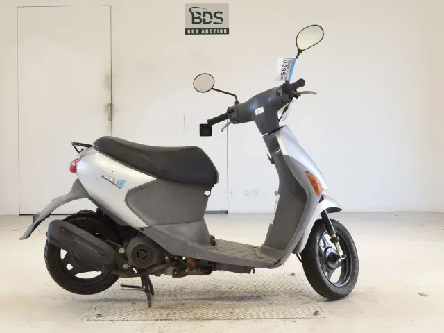 Suzuki LET S4