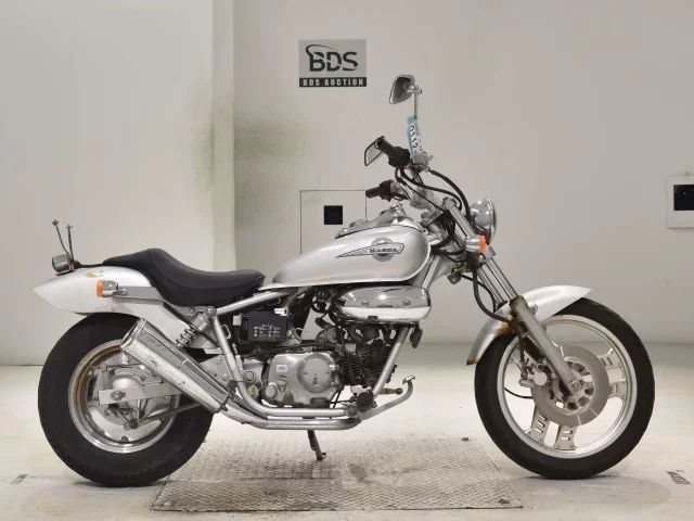 Honda MAGNA 50