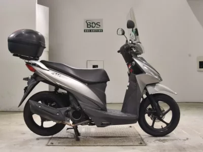 Suzuki ADDRESS110-2