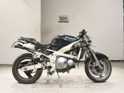 Kawasaki ZZR400-2
