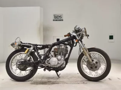 Yamaha SR400-2 SHO LOUIS NOT EQUIPPED