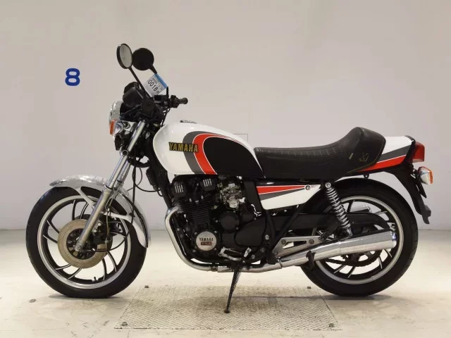 Yamaha XJ550 TSUUKANSHO