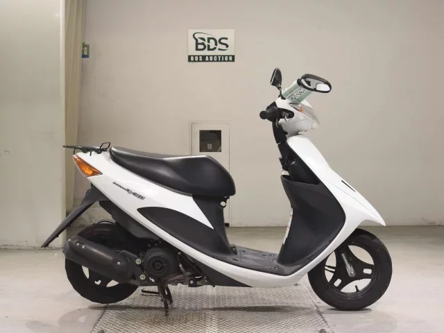 Suzuki ADDRESS V50