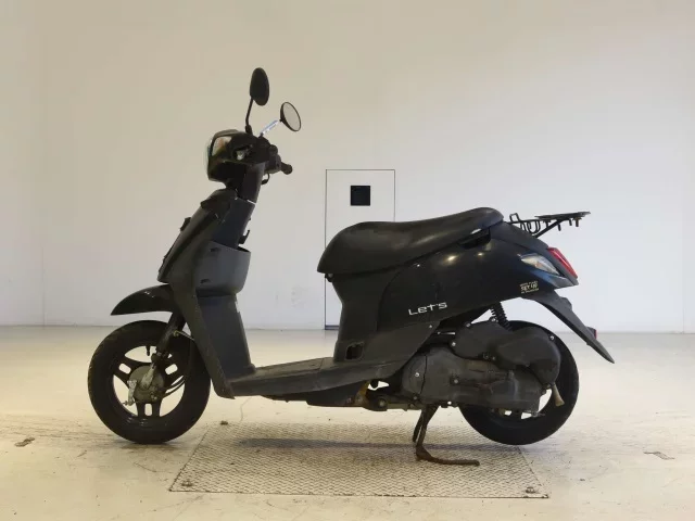 Suzuki LET S