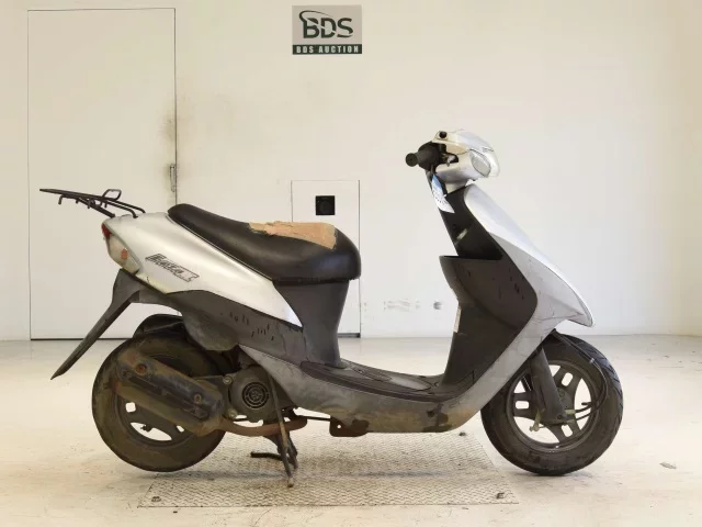 Suzuki LET S2