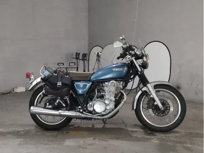 Yamaha SR400-1 2020