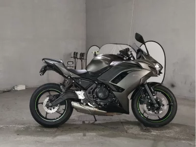 Kawasaki NINJA650 2023