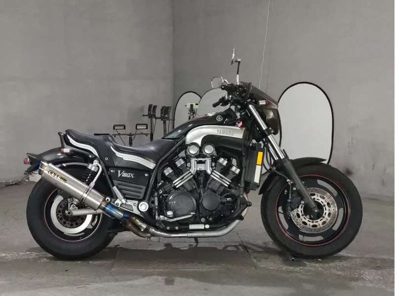 Yamaha V-MAX