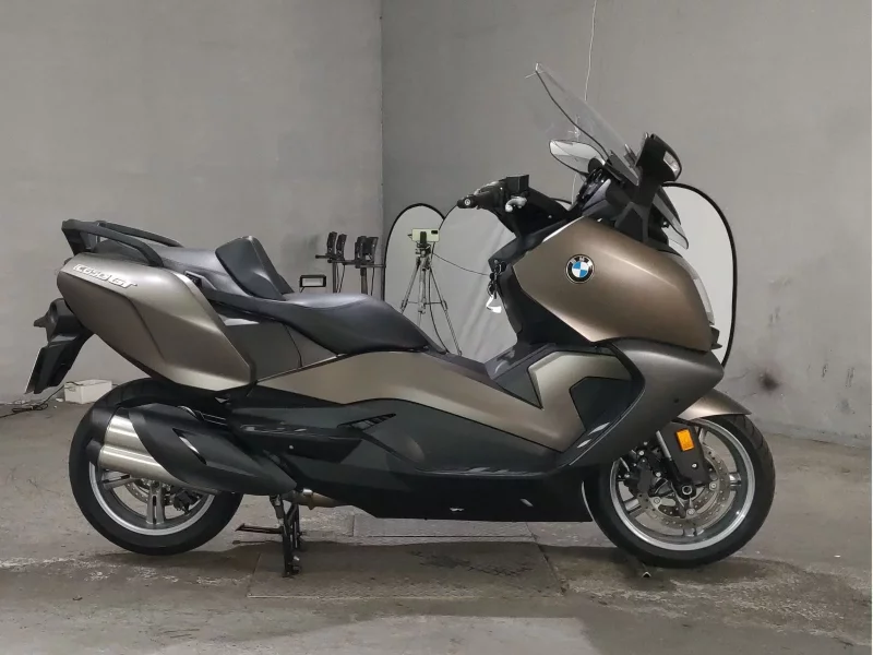 BMW  C650GT лот № 7176 оценка 6  с аукциона в Японии