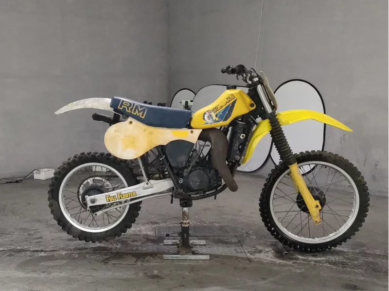 Suzuki RM125