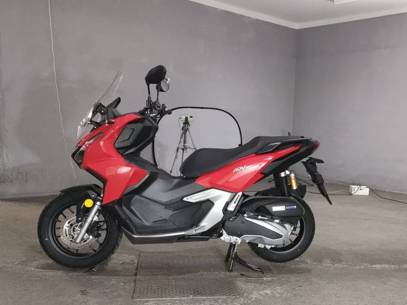 Honda ADV160
