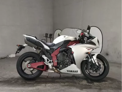 Yamaha YZF-R1  с аукциона в Японии