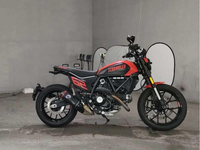 Ducati  SCRAMBLER FULL THROTTLE лот № 8324 оценка 4.5  с аукциона в Японии