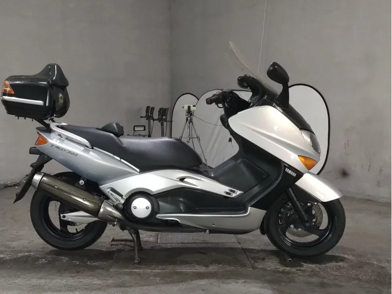 Yamaha T-MAX500 лот № 7381 оценка 4  с аукциона в Японии