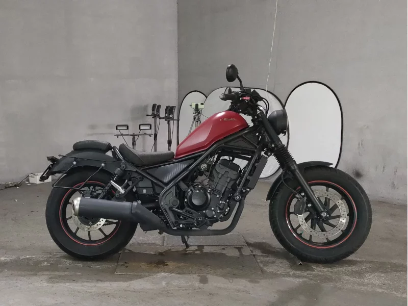 Honda REBEL