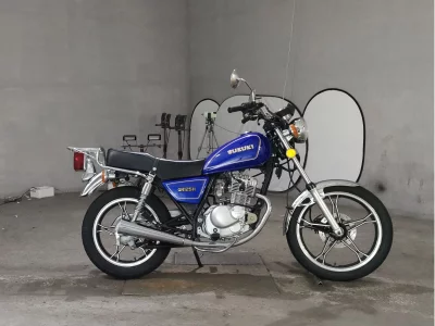 Suzuki GN125H