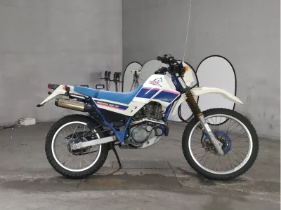 Yamaha SEROW 225