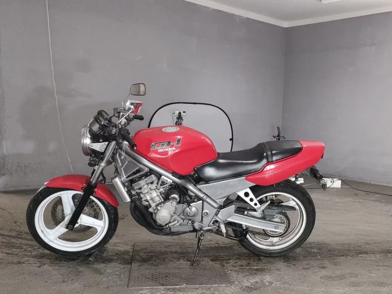 Honda CB-1