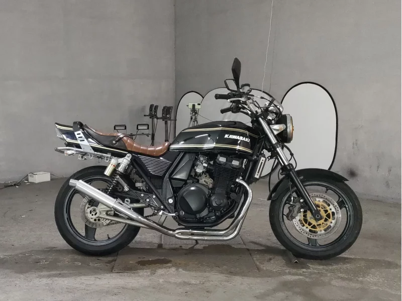 Kawasaki ZRX400