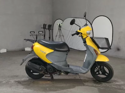 Suzuki LET S4