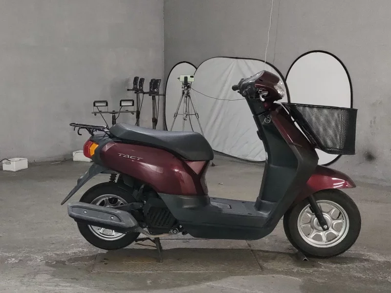 Honda TACT BASIC